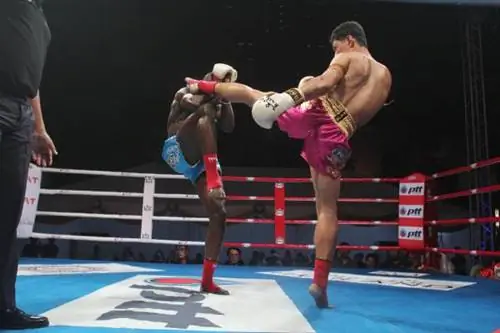 удар с разворота, удар ногой в тайском боксе, удар с разворота в тайском боксе, как выполнять удар ногой в тайском боксе