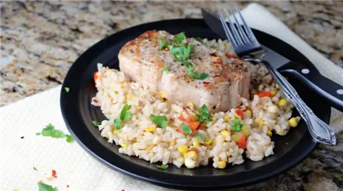 Свиные отбивные быстрого приготовления с ризотто из сладкой кукурузы