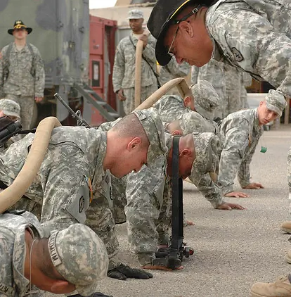 Смазка канавки: более эффективный способ подготовки к тестам отжиманий