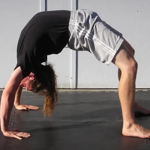 Упражнение с собственным весом для предотвращения болей в спине и плечах