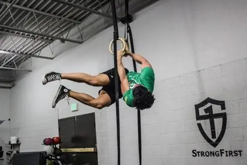 кольца, гимнастка, гимнастика