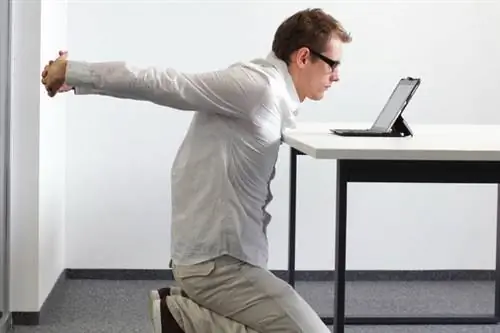 Простая 10-минутная тренировка для офисных работников
