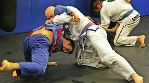 Foot Beats Face: осведомленность о мате и безопасность в BJJ