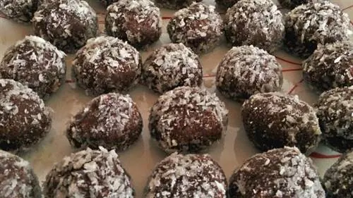 кусочки кокосового шоколада