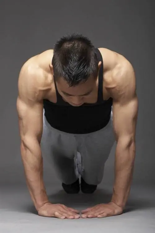 Пол Уэйд, тренер Уэйд, физическая подготовка заключенных, художественная гимнастика, тюремные тренировки