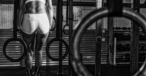 Огонь в социальных сетях: спортзалы и фото жопы