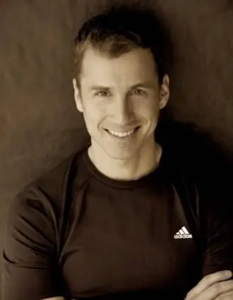 12 повторений с Эриком С. Стивенсом, тренером по фитнесу и боевым искусствам