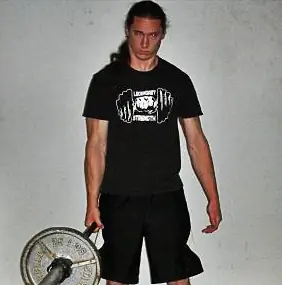 Сколько вы можете тягать одной рукой?