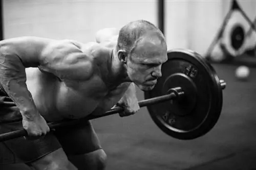Преодоление наложенных на себя ограничений: стратегии тренировки ума от Gym Jones