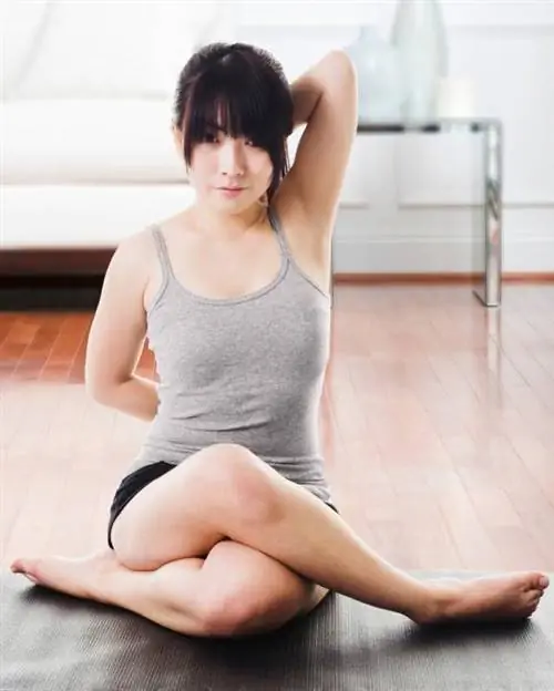 приседающая терапия, подвижность для приседаний, подвижность приседаний, йога для приседаний, кроссфит