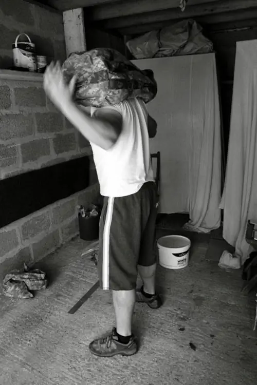 мешки с песком, тренировки с мешками с песком, Мэтт Палфри, Мэтью Палфри, тренировки с мешками с песком