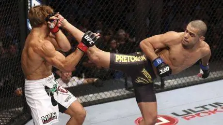 UFC: Интервью Ренана «Барао» Пегадо | Мужской фитнес в Великобритании UFC: Интервью Ренана «Барао» Пегадо | Мужской фитнес в Великобритании