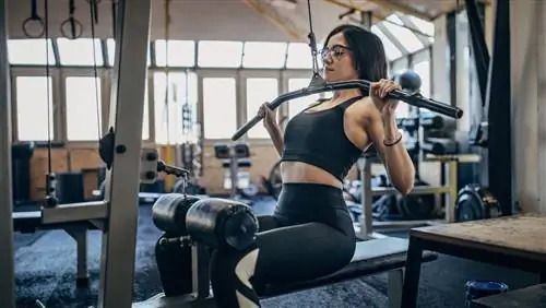 Я ФТ, и это мои шесть любимых упражнений для тренировки спины
