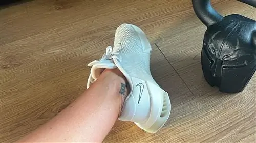 Nike Metcon 9 на ноге писателя Nike Metcon 9 на ноге писателя