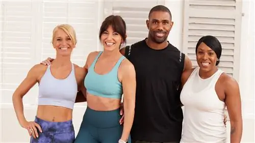 Давина МакКолл и трое других тренеров фитнес-приложения Own Your Goals