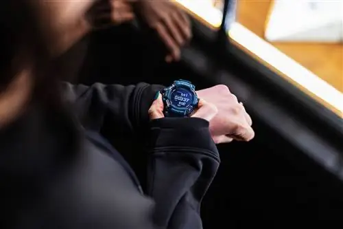 Casio G-Squad GBD-H2000