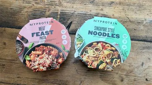 Паста Myprotein с мясным праздником и лапша по-сингапурски в упаковке Паста Myprotein с мясным праздником и лапша по-сингапурски в упаковке