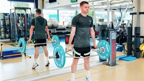 Подготовьтесь к матчу с помощью этой тренировки в спортзале для футболистов