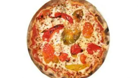 Сколько калорий в пицце Pizza Express?