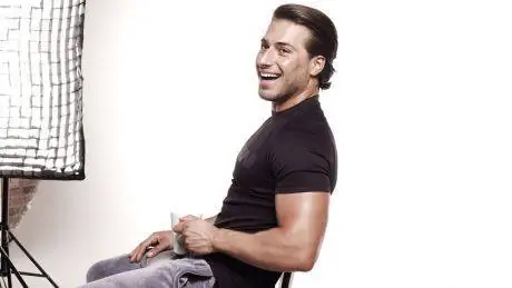 Победитель «Острова любви» Кем Четинай о том, как его любовь к тяжелой атлетике изменила его жизнь