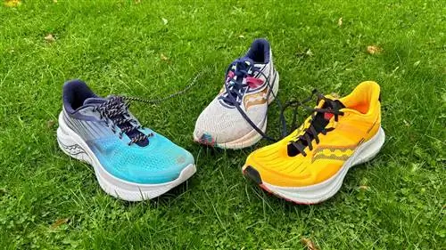 Saucony Endorphin Shift 3 (слева), Triumph 20 и Tempus (справа)