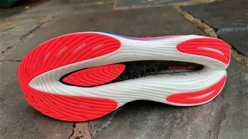 Кроссовки New Balance Fuelcell SC Elite V3