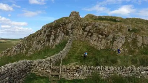 uk_walking_holidays_the_pennines_way_hadrians_wall