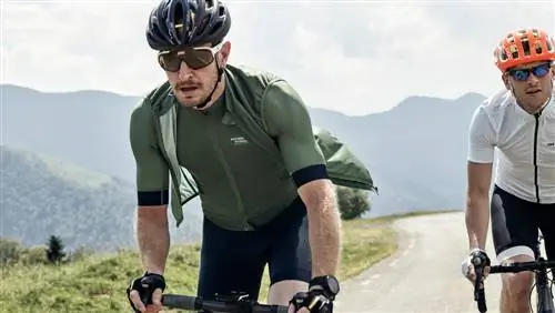 Спортивная одежда