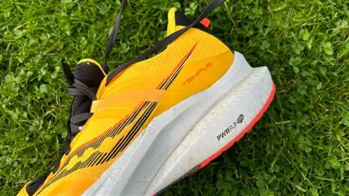 Детали межподошвы кроссовок Saucony Tempus для стабилизации