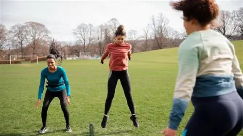 Как делать приседания и накачать мощные ноги