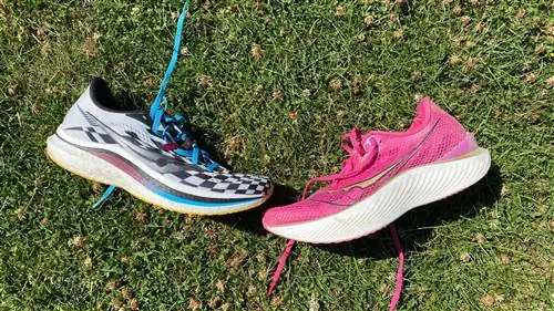 Saucony Endorphin Pro 2, слева; Saucony Endorphin Pro 3, правый