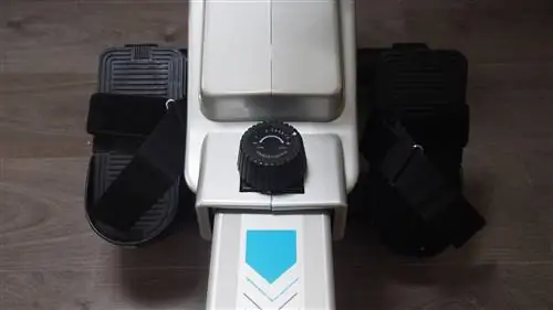 Гребной тренажер Bluefin Fitness Blade 2.0 с диском сопротивления и подставками для ног