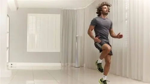 15-минутная HIIT-тренировка Джо Уикса, плюс Уикс о том, почему HIIT для всех