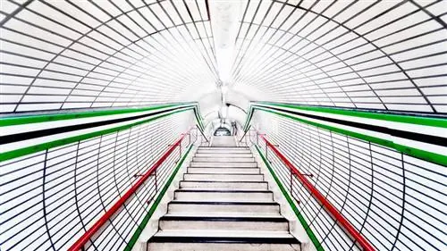 Подъем по лестнице действительно может изменить ситуацию