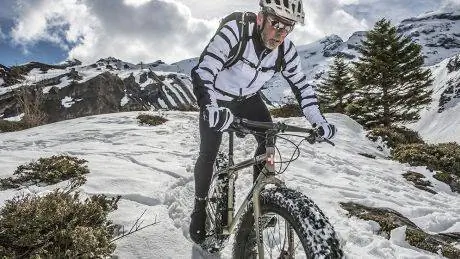 Fat Bike: езда на велосипеде по снегу в Швейцарии