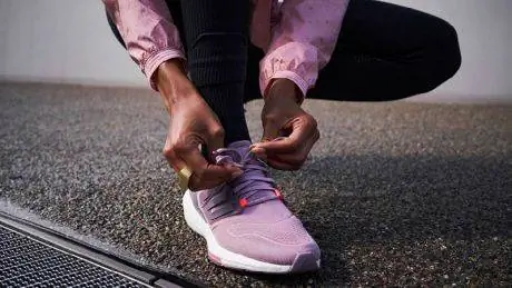 Новые Adidas UltraBoost 22 созданы специально для женской стопы