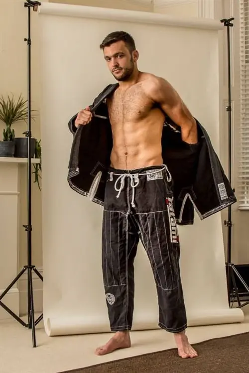 Тони Хэмбос