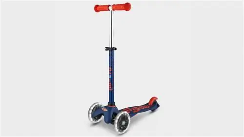 Micro Mini Deluxe в красном и синем цвете.