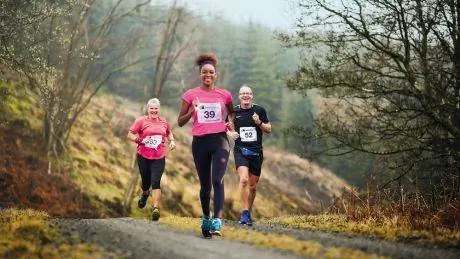 Зарегистрируйтесь на живописный забег на 5 или 10 км в серии New Forest Runner Race Series