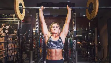 Тренировка с отягощениями от победительницы чемпионата мира по регби среди женщин Вики Флитвуд