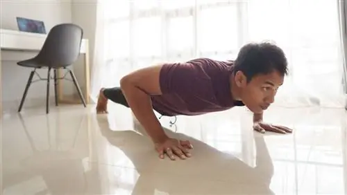 Сжигайте жир дома с помощью этой тренировки с собственным весом