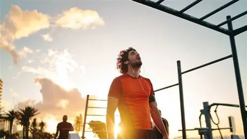 Шесть тренировок в парке, чтобы воспользоваться преимуществами теплой погоды