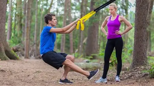 Станьте сильнее с помощью этой тренировки TRX для всего тела