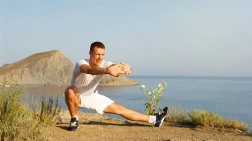 казак-приседание-носки вверх