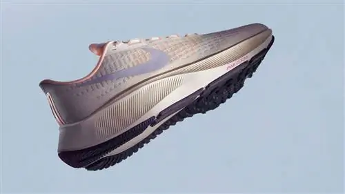 Nike Air Zoom Pegasus 37 демонстрирует межподошву из реактивного пеноматериала