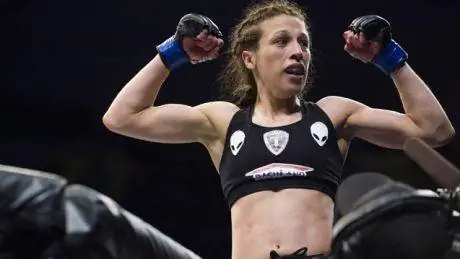 МФ встречается с чемпионкой UFC Джоанной Еджейчик