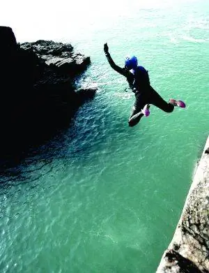 сделай что-нибудь