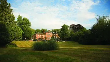 Обзор отеля и спа Brandshatch Place