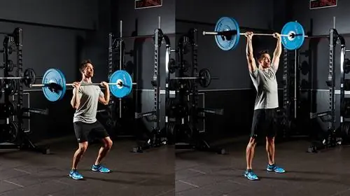 Мужчина демонстрирует две позиции жимового пресса