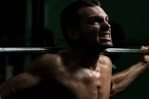 Как приседать: 3 исправления формы